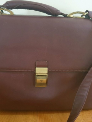 Tuscans leather bag like new, brown