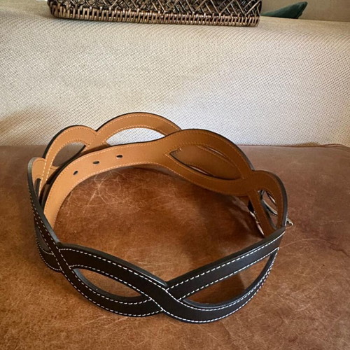 Hermes women's belt like new, size 80, white and beige