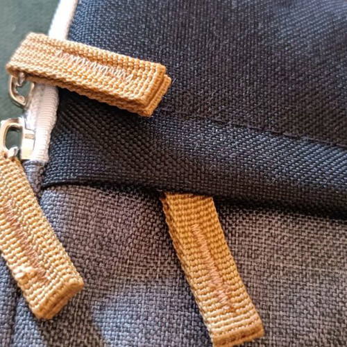Notebook laptop sleeve new with nice fabric and multiple pockets