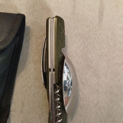 Knife set used with gift spoon and fork