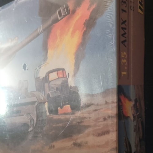 Amx 13/75 1:35 Model Kit sealed by Heller
