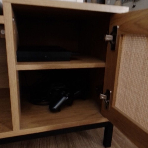 Living room bench like new with storage space