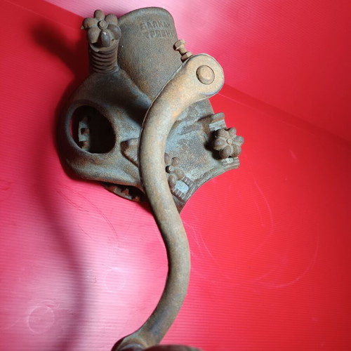 Manual Corn Sheller used, heavy cast iron, early 1900s