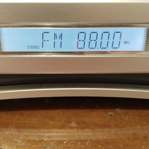 SANYO radio amplifier 2x40 watts, CD, auxiliary input