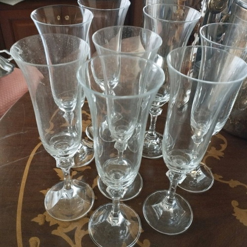 Champagne glasses used, set of 8 vintage in excellent condition