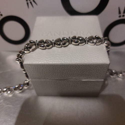 Pandora bracelet new, size 18, butterfly design with marquise stones