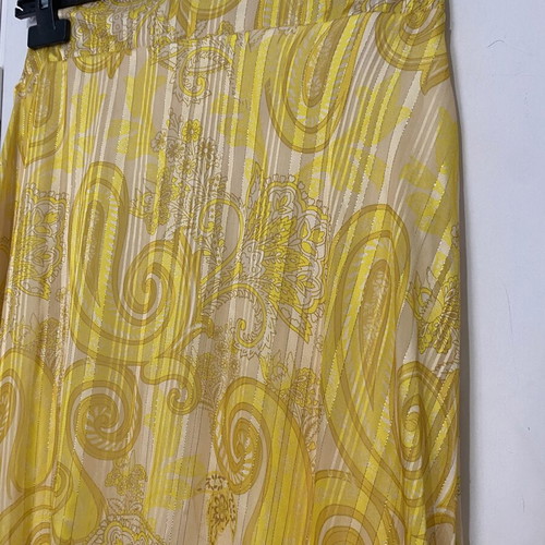 Summer set Dress2unDress new, yellow and gold crop top with skirt