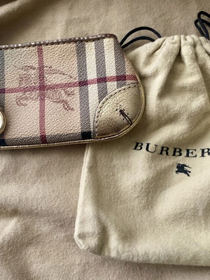Burberry vintage coin purse with gold metal details
