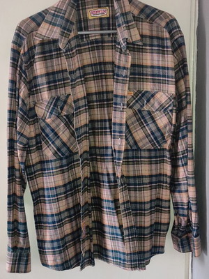 Men's plaid shirt size L like new