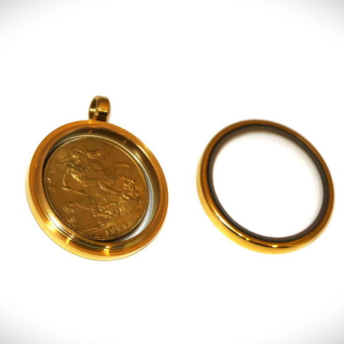 England Pound Victoria gold-plated pendant necklace in a case with glass on both sides 22K plated