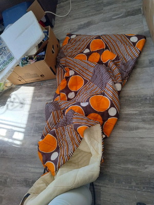 Sleeping bag για 1 άτομο μεταχειρισμένο, μεγάλο με θήκη και λεκέ στο προσκέφαλο