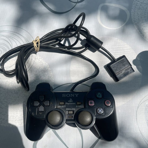PlayStation 2 genuine and authentic PS2 controller