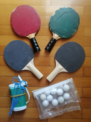Sunflex ping pong rackets used with net set and 10 balls