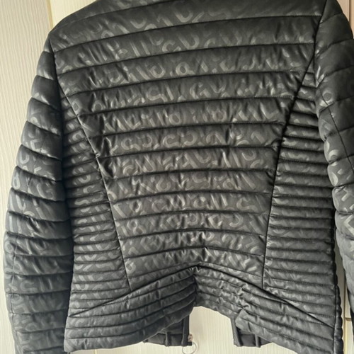 Guess jacket slim fit lightweight with insulation like new, black, size S