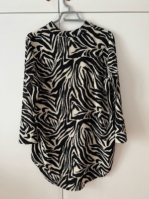 Shirt onesize like new