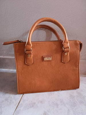 Camel structured handbag Hunter like new, brown handheld