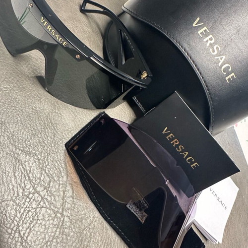 Γυαλιά ηλίου Versace σαν καινούργια με αποσπώμενους φακούς
