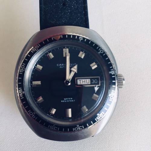 Vintage ρολόι Bulova Caravelle Automatic water resistant αφόρετο με μαύρο λουράκι καουτσούκ
