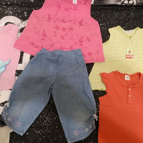 Lot of summer clothes for girls 2-3 years like new, 6 pcs