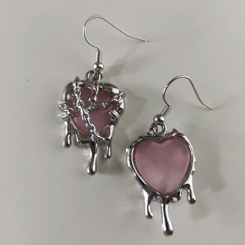 Heart earrings pink like new, unworn