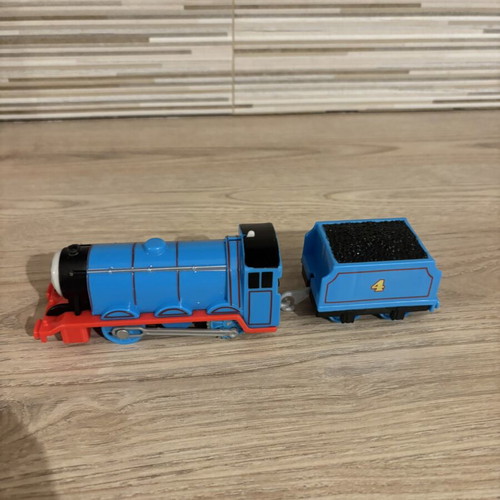 Fisher-Price Thomas & Friends TrackMaster Gordon motorized train with coal car