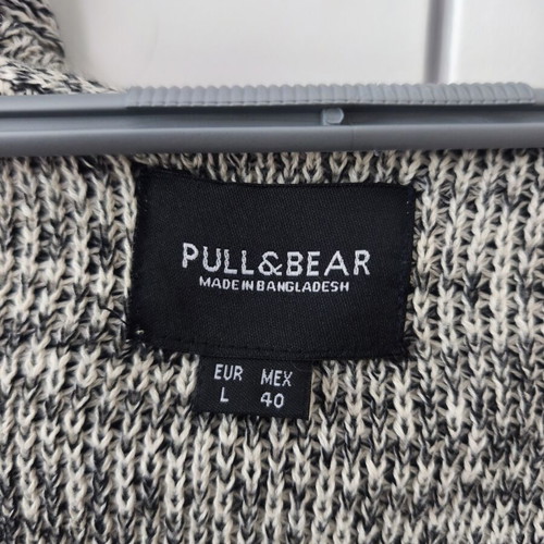 Pull & Bear knitted cardigan with hood size L used, light grey and black