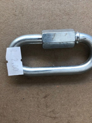 Galvanized Oval Safety Link with 7cm x 7mm Screw, New