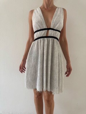 Mini polka dot dress like new, summer style with deep neckline, black and white