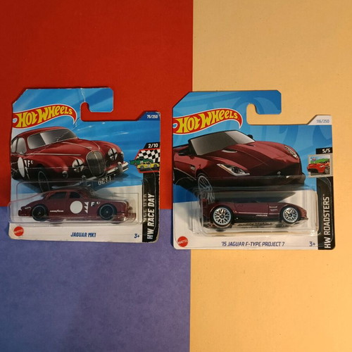 Hot Wheels Mainline Jaguar 2-pack like new
