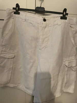 Zara men's linen bermuda shorts like new, size 42, sugar color