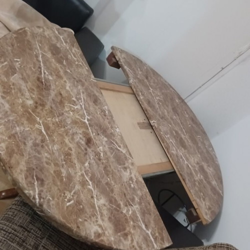 Extendable table