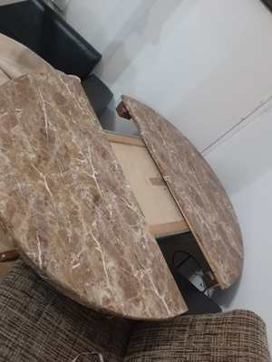 Extendable table