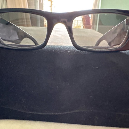 Gucci glasses like new, black and white
