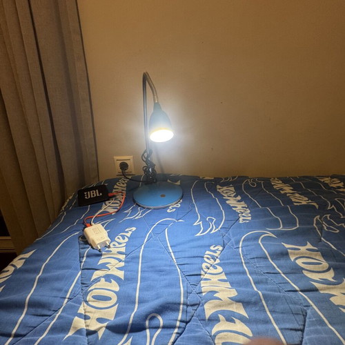 Desk lamp like new, room lighting
