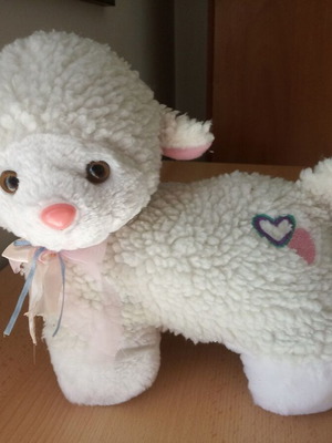 Plush lamb like new, 30cm length, 27cm height