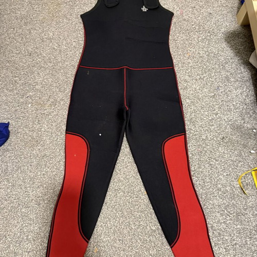 Diving suit women's size M like new