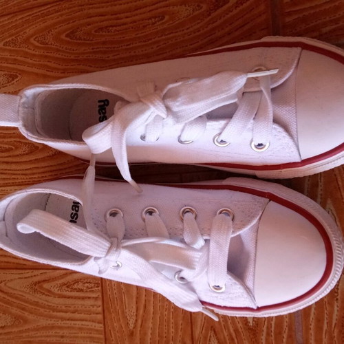 White starakia sneakers size 30 like new, unused