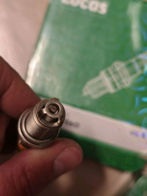 Lucas spark plugs set of four new with triple round tip