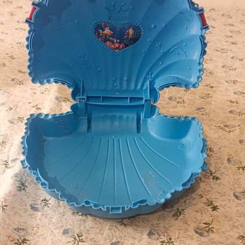 Toy suitcase shell shape like new without contents