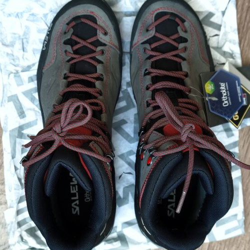 Salewa MTN Trainer Mid GTX men's trekking shoes size 43