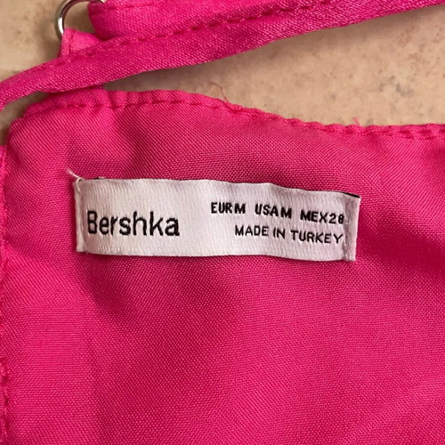 Fuchsia top used Bershka size M with defect