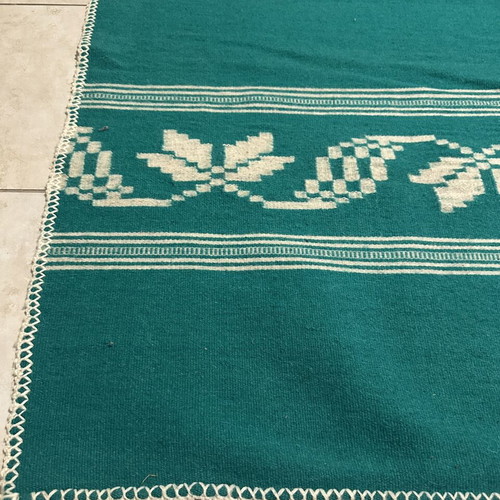 Vintage handmade wool rug on loom, like new, 190x144cm