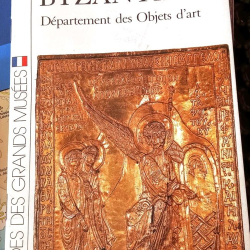 Le Costume Grec 1987 and L'Art Byzantin No113 museum brochures used