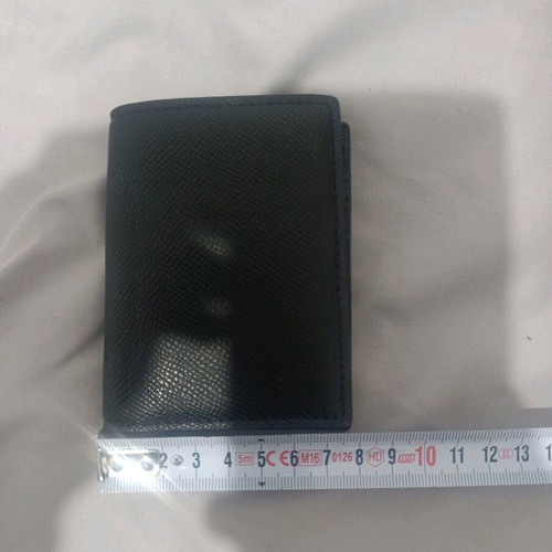 Zara wallet like new black with 6 card slots and 2 hidden