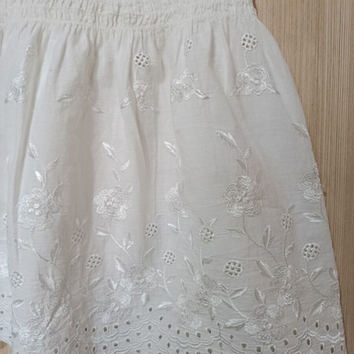 Strapless top with embroidery, like new, XS/S, white