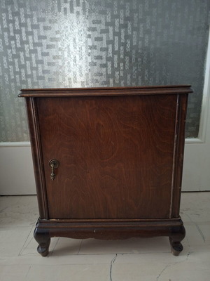 Vintage nightstand used in good condition