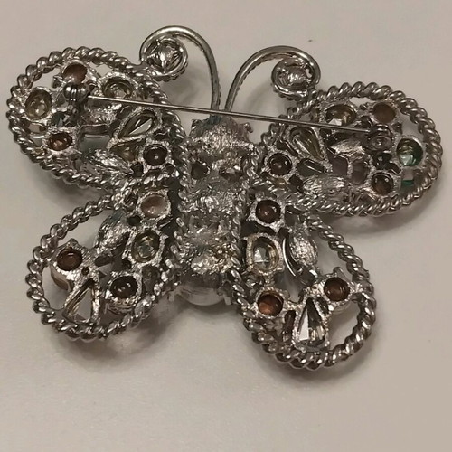Butterfly pin 6cm like new