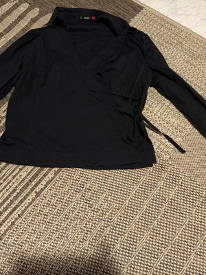 Γυναικείο πουκάμισο Toi&Moi μαύρο, vintage, σαν καινούργιο, μέγεθος M-L