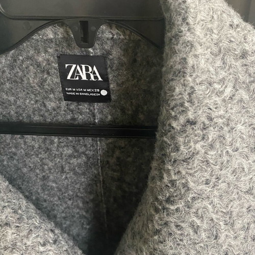 Zara medium gray boucle jacket used, like new