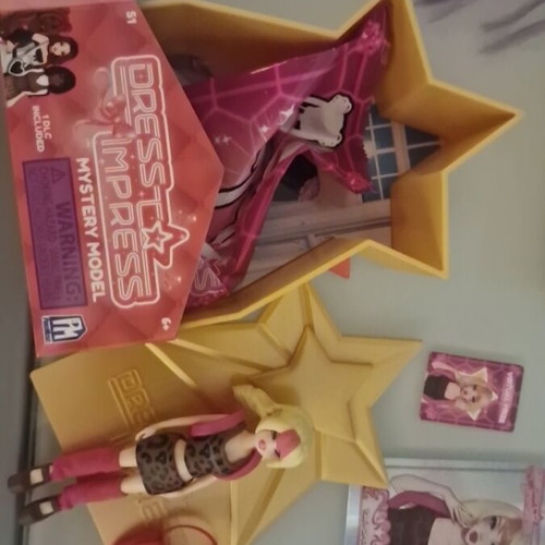 Barbie Mermaid, Monster High Buried Secrets, Dress to Impress Mystery Dolls